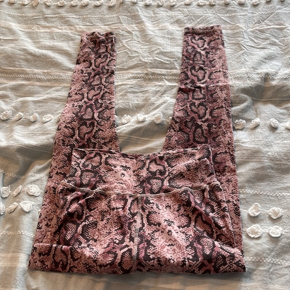 Ragdoll Python Snake Pink Legging Size Small - Picture 2 of 5